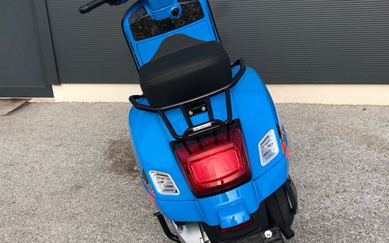 Umgebautes Motorrad Vespa GTS 310 SuperSport von HÜTTER GesmbH - Bild 7 Umgebautes Motorrad Vespa GTS 310 SuperSport von HÜTTER GesmbH - Bild 7