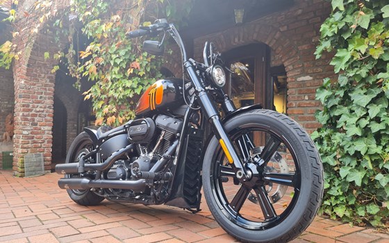 Umgebautes Motorrad Harley-Davidson Softail Street Bob 114 FXBBS von X-Trem Custombikes - Bild 5 Umgebautes Motorrad Harley-Davidson Softail Street Bob 114 FXBBS von X-Trem Custombikes - Bild 5