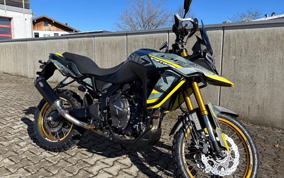 Umgebautes Motorrad Suzuki V-Strom 800DE von Suedbike e.K. Inhaber Wolfgang Schustek - Bild 6 Umgebautes Motorrad Suzuki V-Strom 800DE von Suedbike e.K. Inhaber Wolfgang Schustek - Bild 6