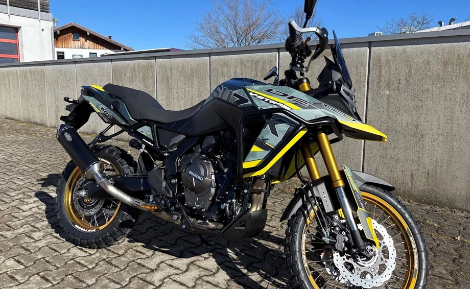 Rebuilt motorbike Suzuki V-Strom 800DE Bild 6: Rebuilt motorbike Suzuki V-Strom 800DE