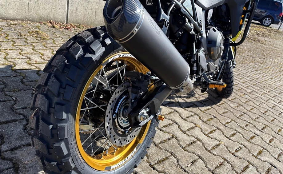 Rebuilt motorbike Suzuki V-Strom 800DE Bild 9: Rebuilt motorbike Suzuki V-Strom 800DE