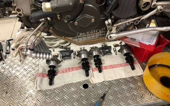 Umgebautes Motorrad Ducati 916 Biposto von A.T.T.-Tiedemann-Motorräder e.Kfm - Bild 10 Umgebautes Motorrad Ducati 916 Biposto von A.T.T.-Tiedemann-Motorräder e.Kfm - Bild 10