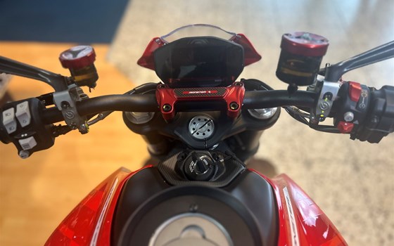 Umgebautes Motorrad Ducati Monster + von Motorrad-Center Mähr - Bild 7 Umgebautes Motorrad Ducati Monster + von Motorrad-Center Mähr - Bild 7