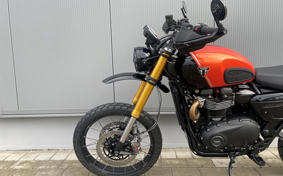 Umgebautes Motorrad Triumph Scrambler 1200 XE von Warm Up Zweiradtechnik GmbH - Bild 13 Umgebautes Motorrad Triumph Scrambler 1200 XE von Warm Up Zweiradtechnik GmbH - Bild 13