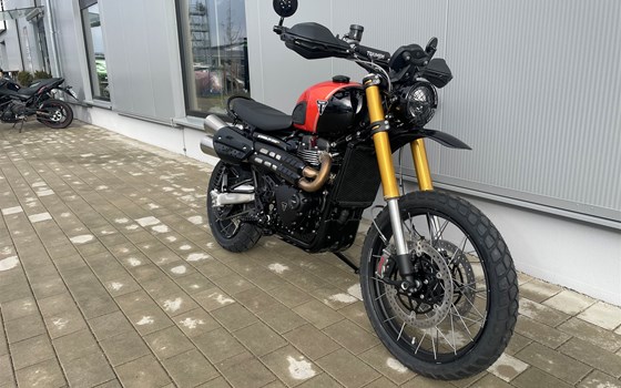 Umgebautes Motorrad Triumph Scrambler 1200 XE von Warm Up Zweiradtechnik GmbH - Bild 3 Umgebautes Motorrad Triumph Scrambler 1200 XE von Warm Up Zweiradtechnik GmbH - Bild 3