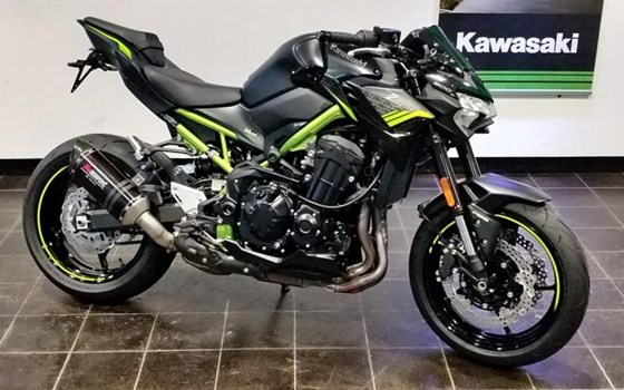 Umgebautes Motorrad Kawasaki Z900 von Heinrich GmbH - Bild 1 Umgebautes Motorrad Kawasaki Z900 von Heinrich GmbH - Bild 1