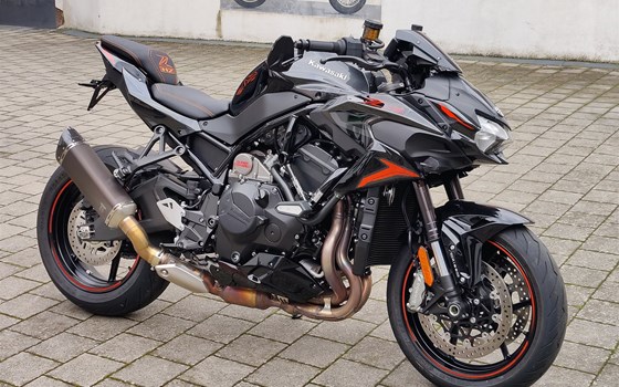 Umgebautes Motorrad Kawasaki Z H2 von Heinrich GmbH - Bild 2 Umgebautes Motorrad Kawasaki Z H2 von Heinrich GmbH - Bild 2