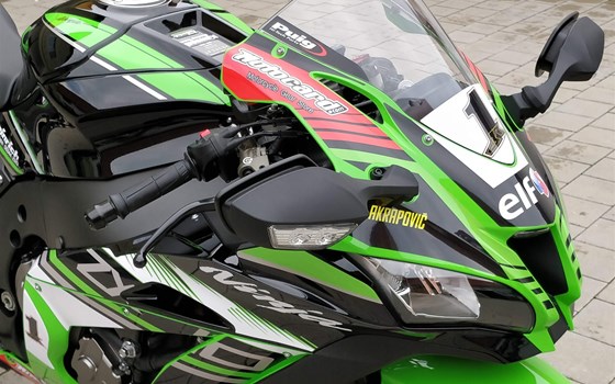 Umgebautes Motorrad Kawasaki Ninja ZX-10R von Heinrich GmbH - Bild 12 Umgebautes Motorrad Kawasaki Ninja ZX-10R von Heinrich GmbH - Bild 12