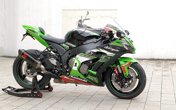 Umgebautes Motorrad Kawasaki Ninja ZX-10R von Heinrich GmbH - Bild 2 Umgebautes Motorrad Kawasaki Ninja ZX-10R von Heinrich GmbH - Bild 2