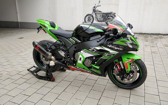 Umgebautes Motorrad Kawasaki Ninja ZX-10R von Heinrich GmbH - Bild 6 Umgebautes Motorrad Kawasaki Ninja ZX-10R von Heinrich GmbH - Bild 6