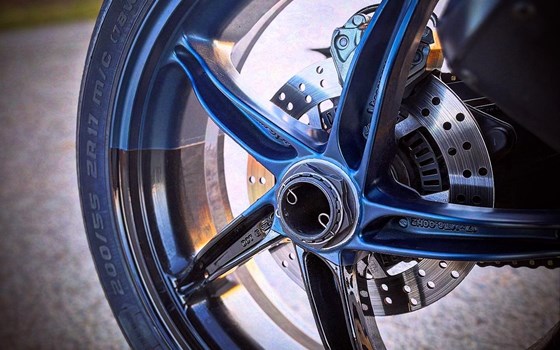 Umgebautes Motorrad KTM 1290 Super Duke R von sk-bikes GmbH - Bild 2 Umgebautes Motorrad KTM 1290 Super Duke R von sk-bikes GmbH - Bild 2