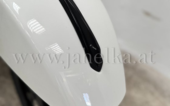Umgebautes Motorrad Vespa GTS 300 Super Sport von Jahelka Zweirad GmbH - Bild 7 Umgebautes Motorrad Vespa GTS 300 Super Sport von Jahelka Zweirad GmbH - Bild 7