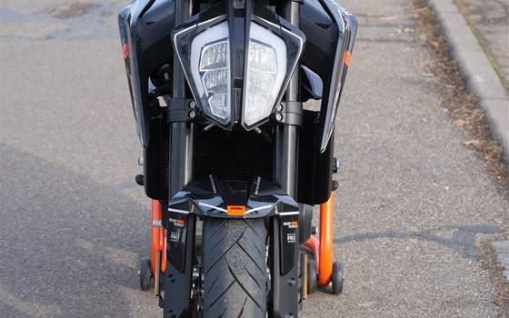 Umgebautes Motorrad KTM 790 Duke L von Motorcorner GmbH - Bild 10 Umgebautes Motorrad KTM 790 Duke L von Motorcorner GmbH - Bild 10