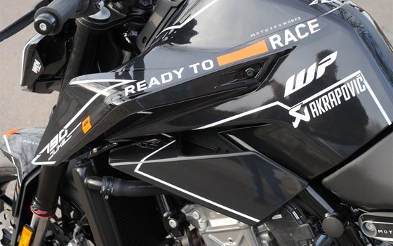 Umgebautes Motorrad KTM 790 Duke L von Motorcorner GmbH - Bild 11 Umgebautes Motorrad KTM 790 Duke L von Motorcorner GmbH - Bild 11