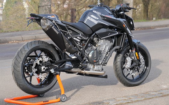 Umgebautes Motorrad KTM 790 Duke L von Motorcorner GmbH - Bild 3 Umgebautes Motorrad KTM 790 Duke L von Motorcorner GmbH - Bild 3