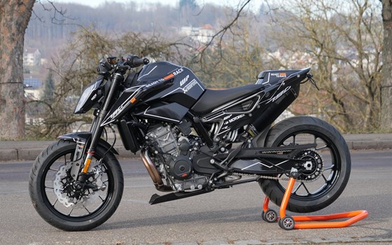 Umgebautes Motorrad KTM 790 Duke L von Motorcorner GmbH - Bild 8 Umgebautes Motorrad KTM 790 Duke L von Motorcorner GmbH - Bild 8