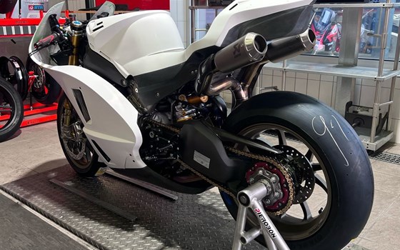 Umgebautes Motorrad Ducati Panigale V4 R von Zweiradparadies Denk GmbH & Co. KG - Bild 2 Umgebautes Motorrad Ducati Panigale V4 R von Zweiradparadies Denk GmbH & Co. KG - Bild 2