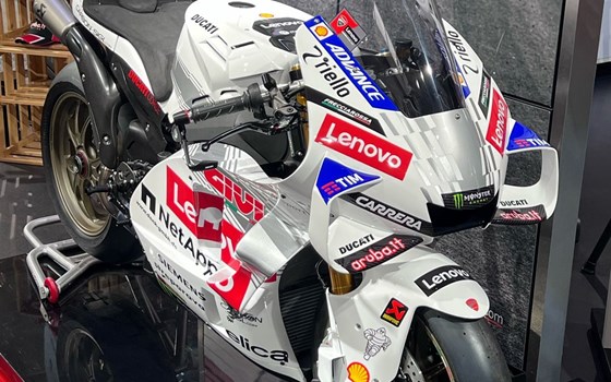 Umgebautes Motorrad Ducati Panigale V4 R von Zweiradparadies Denk GmbH & Co. KG - Bild 18 Umgebautes Motorrad Ducati Panigale V4 R von Zweiradparadies Denk GmbH & Co. KG - Bild 18