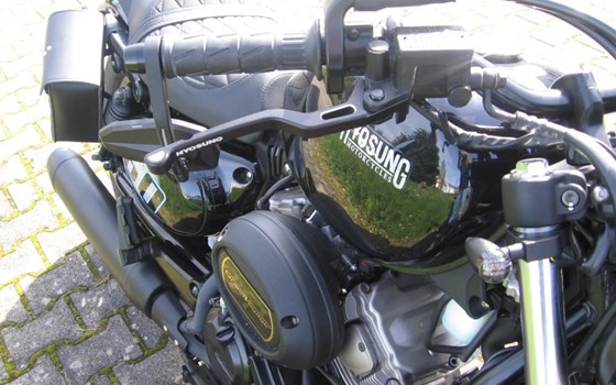 Umgebautes Motorrad Hyosung GV 125 S Aquila von Bike Performance by Joachim Fegert - Bild 5 Umgebautes Motorrad Hyosung GV 125 S Aquila von Bike Performance by Joachim Fegert - Bild 5