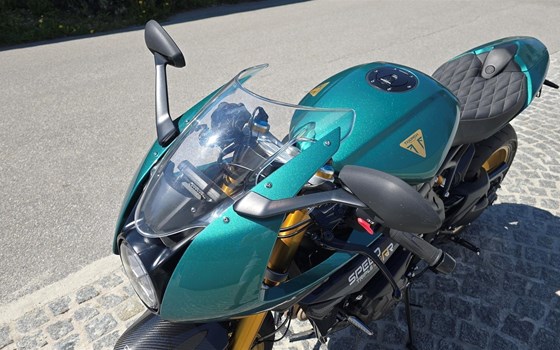 Umgebautes Motorrad Triumph Speed Triple 1200 RR von markbika - Bild 20 Umgebautes Motorrad Triumph Speed Triple 1200 RR von markbika - Bild 20