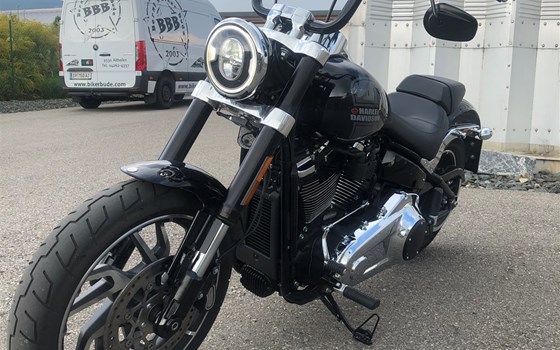 Umgebautes Motorrad Harley-Davidson Softail Sport Glide FLSB von Berni´s Biker Bude - Bild 1 Umgebautes Motorrad Harley-Davidson Softail Sport Glide FLSB von Berni´s Biker Bude - Bild 1