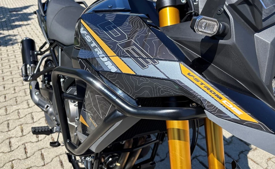 Rebuilt motorbike Suzuki V-Strom 800DE Bild 6: Rebuilt motorbike Suzuki V-Strom 800DE