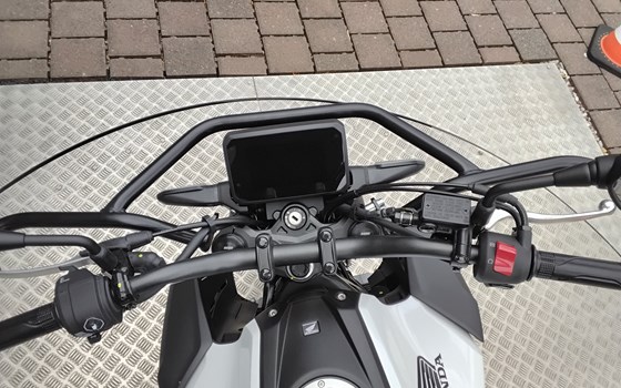Umgebautes Motorrad Honda CBF 125 von Zweiradtechnik Jörg Schlieter - Bild 10 Umgebautes Motorrad Honda CBF 125 von Zweiradtechnik Jörg Schlieter - Bild 10