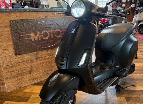 Umgebautes Motorrad Vespa 125 Primavera von SW Moto GmbH - Bild 4 Umgebautes Motorrad Vespa 125 Primavera von SW Moto GmbH - Bild 4