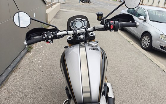 Umgebautes Motorrad Triumph Scrambler 1200 XE von IL MOTO  Motorradhandel und Reparaturwerkstätte GesmbH - Bild 6 Umgebautes Motorrad Triumph Scrambler 1200 XE von IL MOTO  Motorradhandel und Reparaturwerkstätte GesmbH - Bild 6