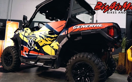 Umgebautes Motorrad Polaris General 1000 EPS Deluxe von Big Air Max  Bikes & More - Bild 2 Umgebautes Motorrad Polaris General 1000 EPS Deluxe von Big Air Max  Bikes & More - Bild 2