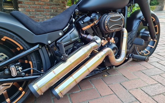 Umgebautes Motorrad Harley-Davidson Softail Fat Boy 114 FLFBS von X-Trem Custombikes - Bild 15 Umgebautes Motorrad Harley-Davidson Softail Fat Boy 114 FLFBS von X-Trem Custombikes - Bild 15