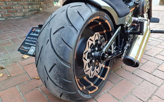 Umgebautes Motorrad Harley-Davidson Softail Fat Boy 114 FLFBS von X-Trem Custombikes - Bild 13 Umgebautes Motorrad Harley-Davidson Softail Fat Boy 114 FLFBS von X-Trem Custombikes - Bild 13