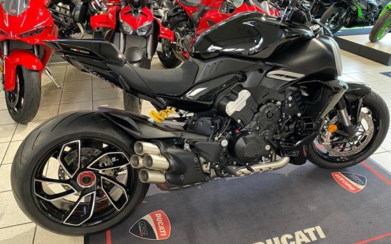 Umgebautes Motorrad Ducati Diavel V4 von Team Wahlers GmbH - Bild 4 Umgebautes Motorrad Ducati Diavel V4 von Team Wahlers GmbH - Bild 4