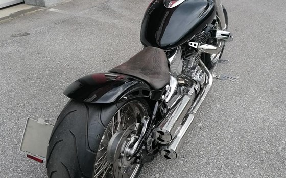 Umgebautes Motorrad Yamaha XVS 1100 Drag Star von user1317110 - Bild 1 Umgebautes Motorrad Yamaha XVS 1100 Drag Star von user1317110 - Bild 1