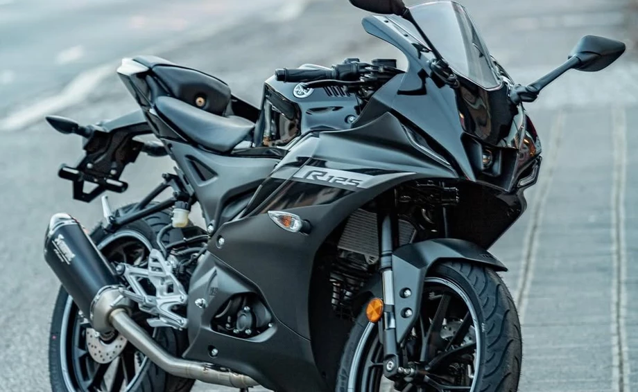 Umbgebautes Motorrad Yamaha R125 Bild 1: Umbgebautes Motorrad Yamaha R125