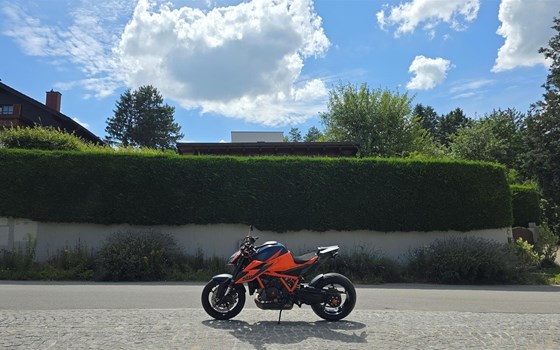 Umgebautes Motorrad KTM 1290 Super Duke R von markbika - Bild 3 Umgebautes Motorrad KTM 1290 Super Duke R von markbika - Bild 3