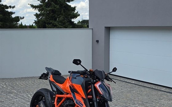 Umgebautes Motorrad KTM 1290 Super Duke R von markbika - Bild 6 Umgebautes Motorrad KTM 1290 Super Duke R von markbika - Bild 6