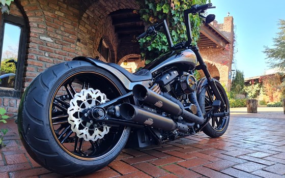 Umgebautes Motorrad Harley-Davidson Softail Breakout 114 FXBRS von X-Trem Custombikes - Bild 14 Umgebautes Motorrad Harley-Davidson Softail Breakout 114 FXBRS von X-Trem Custombikes - Bild 14
