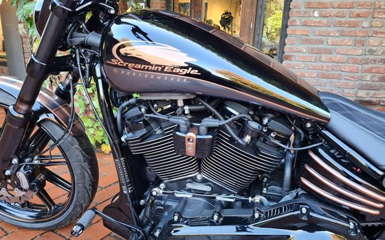 Umgebautes Motorrad Harley-Davidson Softail Breakout 114 FXBRS von X-Trem Custombikes - Bild 20 Umgebautes Motorrad Harley-Davidson Softail Breakout 114 FXBRS von X-Trem Custombikes - Bild 20