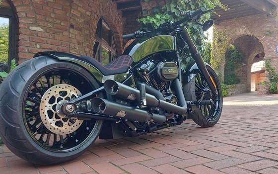 Umgebautes Motorrad Harley-Davidson Softail Breakout 114 FXBRS von X-Trem Custombikes - Bild 2 Umgebautes Motorrad Harley-Davidson Softail Breakout 114 FXBRS von X-Trem Custombikes - Bild 2