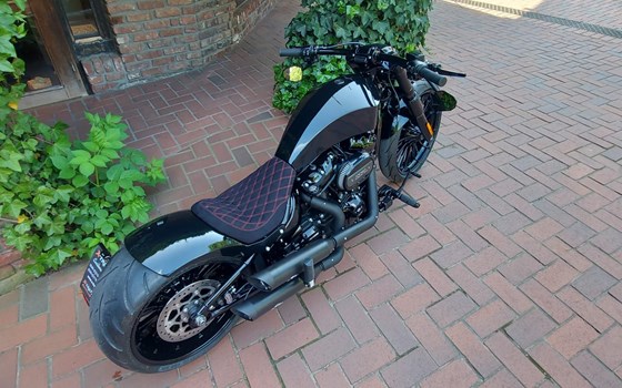 Umgebautes Motorrad Harley-Davidson Softail Breakout 114 FXBRS von X-Trem Custombikes - Bild 28 Umgebautes Motorrad Harley-Davidson Softail Breakout 114 FXBRS von X-Trem Custombikes - Bild 28