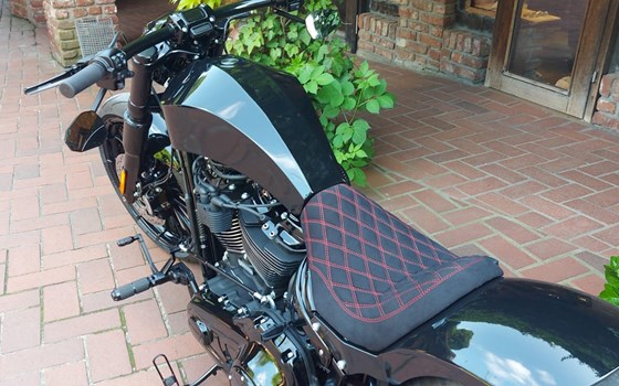 Umgebautes Motorrad Harley-Davidson Softail Breakout 114 FXBRS von X-Trem Custombikes - Bild 3 Umgebautes Motorrad Harley-Davidson Softail Breakout 114 FXBRS von X-Trem Custombikes - Bild 3