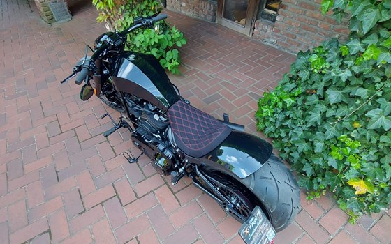 Umgebautes Motorrad Harley-Davidson Softail Breakout 114 FXBRS von X-Trem Custombikes - Bild 4 Umgebautes Motorrad Harley-Davidson Softail Breakout 114 FXBRS von X-Trem Custombikes - Bild 4