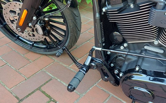 Umgebautes Motorrad Harley-Davidson Softail Breakout 114 FXBRS von X-Trem Custombikes - Bild 13 Umgebautes Motorrad Harley-Davidson Softail Breakout 114 FXBRS von X-Trem Custombikes - Bild 13