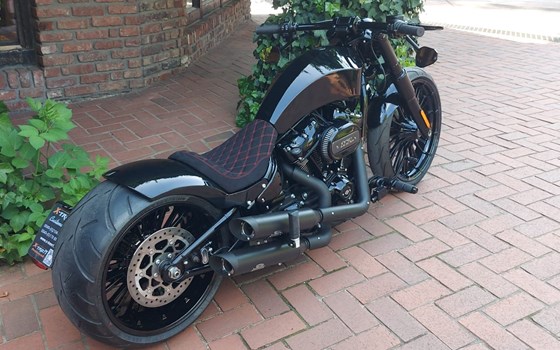 Umgebautes Motorrad Harley-Davidson Softail Breakout 114 FXBRS von X-Trem Custombikes - Bild 7 Umgebautes Motorrad Harley-Davidson Softail Breakout 114 FXBRS von X-Trem Custombikes - Bild 7