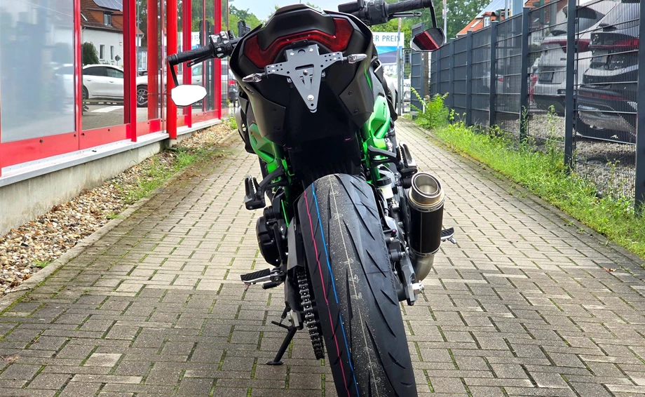 Umbgebautes Motorrad Kawasaki Z900 Bild 6: Umbgebautes Motorrad Kawasaki Z900