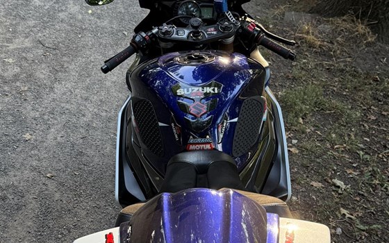 Umgebautes Motorrad Suzuki GSX-R 1000 von user1454298 - Bild 3 Umgebautes Motorrad Suzuki GSX-R 1000 von user1454298 - Bild 3