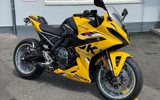 Umgebautes Motorrad Suzuki GSX-8R von Motorrad Reinhardt GmbH - Bild 2 Umgebautes Motorrad Suzuki GSX-8R von Motorrad Reinhardt GmbH - Bild 2