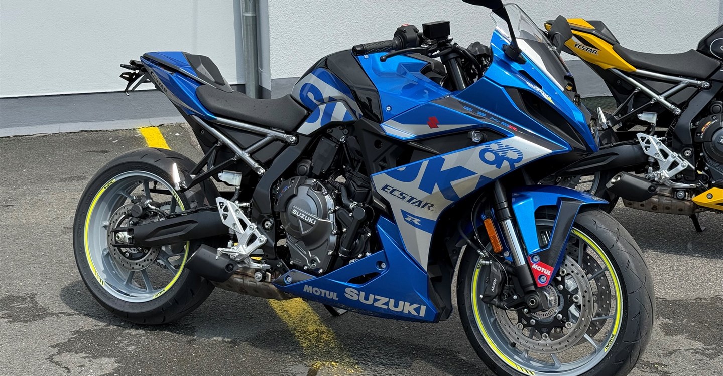 Umbgebautes Motorrad Suzuki GSX-8R
