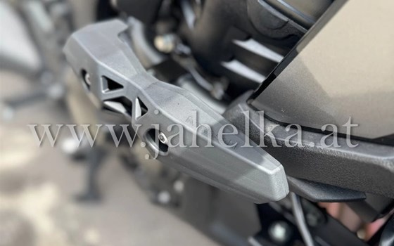 Umgebautes Motorrad Kawasaki Versys 1100 SE von Jahelka Zweirad GmbH - Bild 2 Umgebautes Motorrad Kawasaki Versys 1100 SE von Jahelka Zweirad GmbH - Bild 2